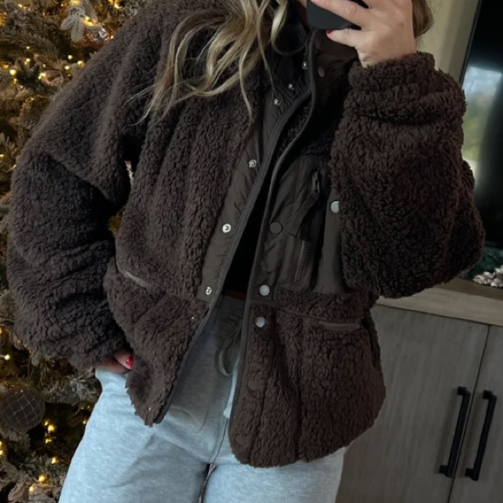 ☀️ Brown Faux Fur Jacket ☀️ NWT ☀️ Chic by Ally B ☀️ Cinnamon Daze Sherpa ☀️